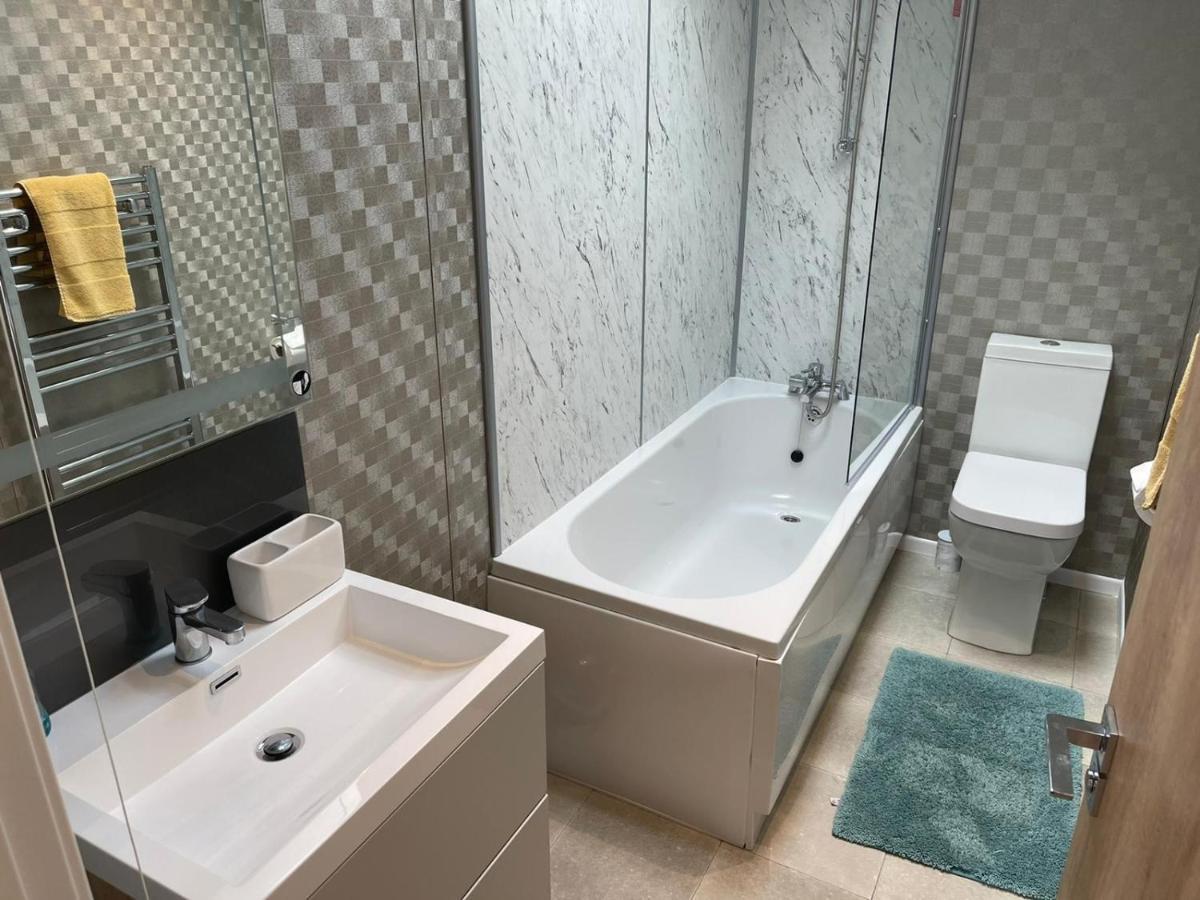Indulgence Lakeside Lodge I3 With Hot Tub, Private Fishing Peg Situated At Tattershall Lakes Country Park المظهر الخارجي الصورة